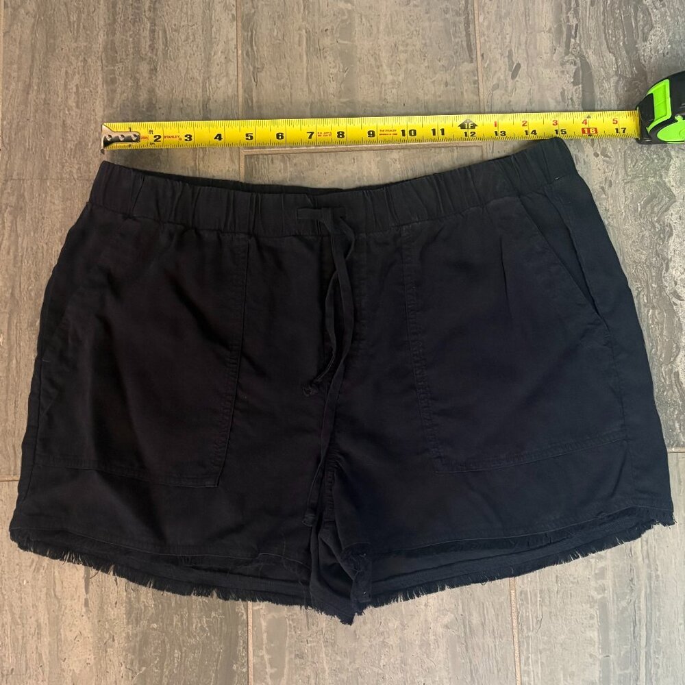 Bella Dahl Fray Hem Tencel Pull-On Elastic Waist Pocket Short Navy Size Medium - Picture 7 of 13